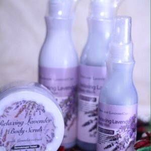 مجموعة التقشير بالافندر لتقشير والعناية بالبشرة